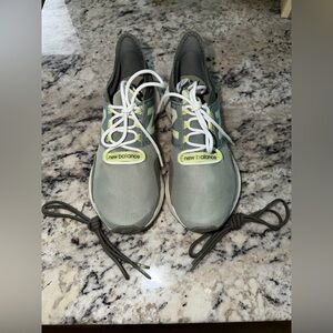 Figs New Balance ROAV unisex Moss Men’s Size 7.5 Women’s Size 9